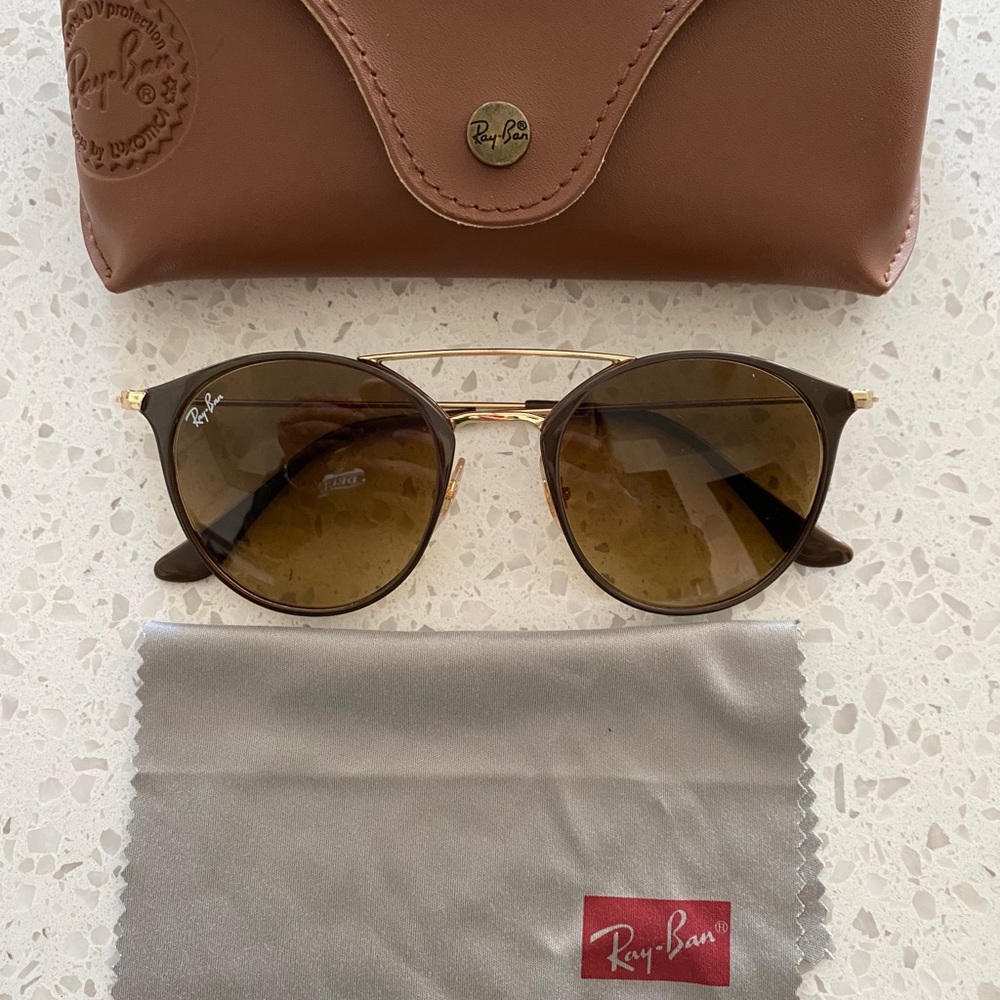 RayBan round rb 3546 brown